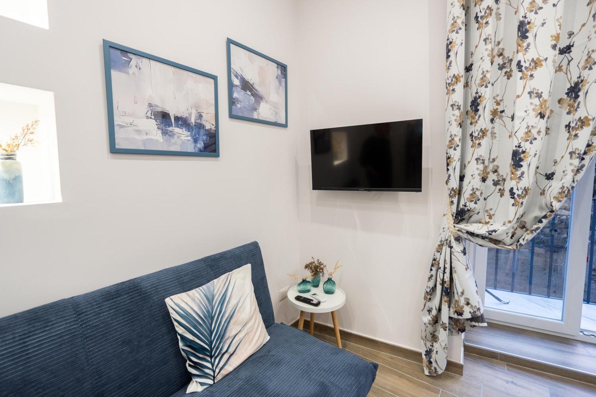 La Casa Di Bianca - Modern Suites Near Plebiscito Napoli Esterno foto